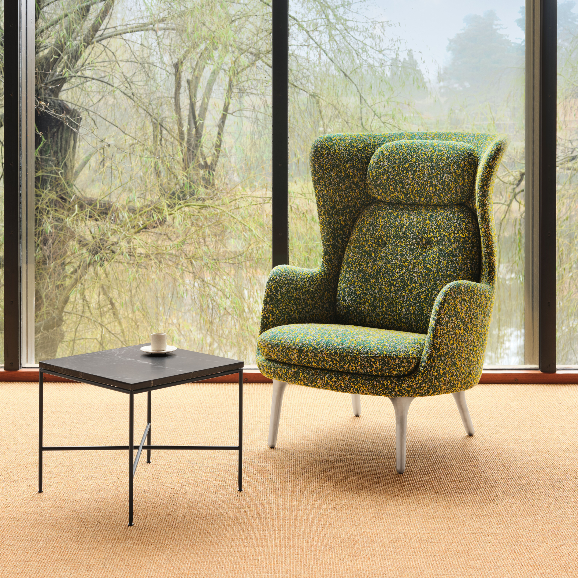 Ro Lounge Chair